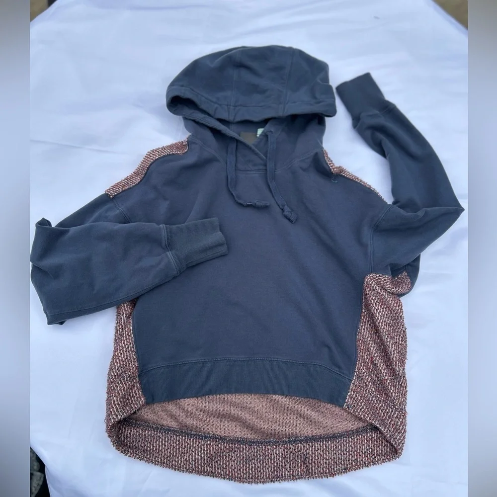 Anthropologie Karla Hoodie XS Saturday Sunday Crop sweatshirt cozy gorpcore